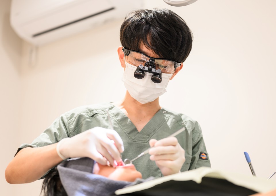 専門医による歯周病・インプラント治療
